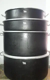 قابلمه و ماهیتابه گرانیتی تیارا تمیز