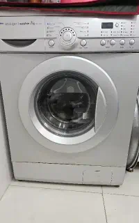 لباسشویی در حد نو
