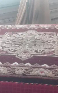 پشتی در حد نو تمیز