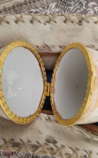 قالیچه گلدان جاجواهرات