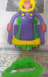 یک دستگاه ماشین کودک