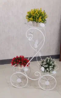 شلف با سه تا گل مصنوعی