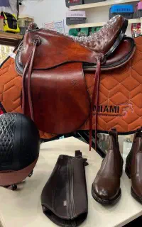 پت شاپ و لوازم سوارکاری