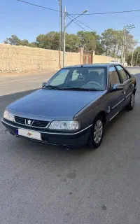 پژو 405