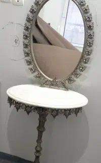 اینه و کنسول
