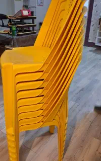 9عدد صندلی نو  محکم کیفیت عالی