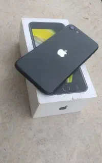 آیفون se 2020 درجه یک