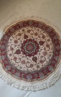 فرش دست بافت گرد