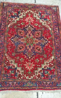 فرش دستبافت سالم وتمیز