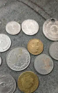 تعدادی سکه قدیمی کلکسیونی