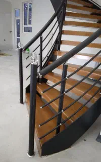 نرده استیل . آلومینیوم . استاتیک .