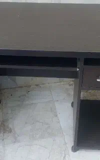 میز کامپیوتر و تحریر