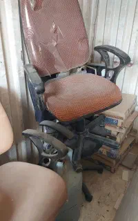 تعداد ی صندلی داریم