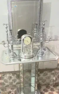 آینه وشمعدان وساعت نو عروس