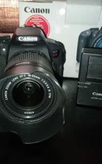 دوربین کانن 700d xi7 لنز ef-s 18-135 is stm