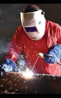 جوشکاری سیاروبرش کاری (انجام خدمات جوشکاری درمحل)