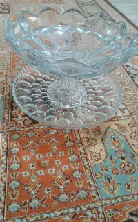 ظرف میوه خوری همراه با یک عدد سینی چینی