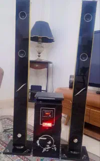 دوعددباند یک اسپیکر یک دی وی دی درحد