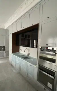 نصاب ماهر و کمک نصاب کابینت