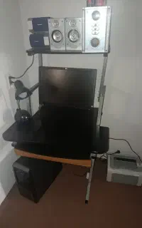 میز کامپیوتر