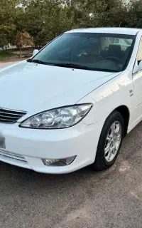 تویوتا کمری گرندخیلی سالم