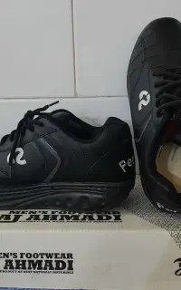 لباس و کفش کودک و بزرگسال