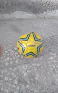 توپ فوتسال سالن