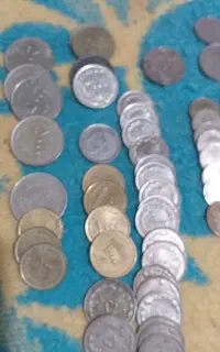 تعدادی سکه قدیمی