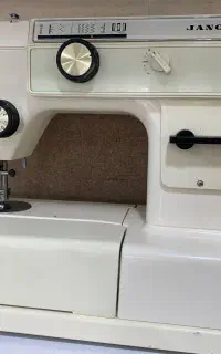 چرخ خیاطی ژانومه ژاپنی مدل ۶۲۰