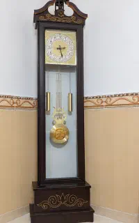 ساعت ایستاده