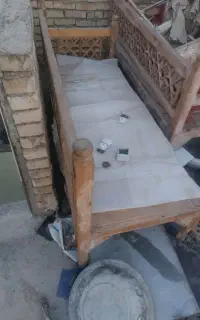 تخت و میز و یخچال