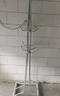 جا لباسی فلزی