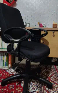 میز تحریر به همراه صندلی چرخدار