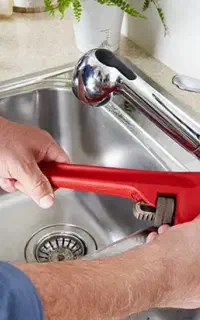 نصب و سرویس شیرآلات و پمپ و لوله کشی