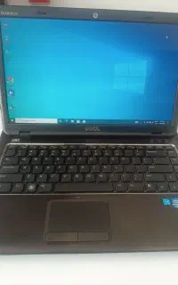 لپ‌تاپ DELL بسیار تمیز و در حد نو (کارکرده اروپا )