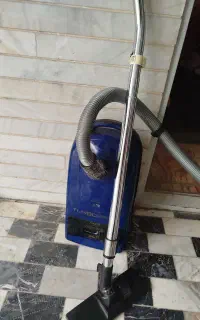 جاروبرقی آزمایش