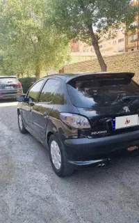 پژو ۲۰۶ تیپ ۲ مشکی مدل ۹۱ تمیز و مصرفی