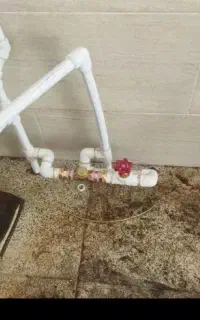 نصب پمپ و منبع ونصب شیرآلات و لوله کشی گاز و آب