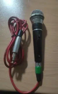 میکرفون سیم دار