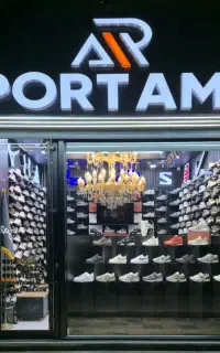 عکاس و فیلمبردار برای تولید محتوا