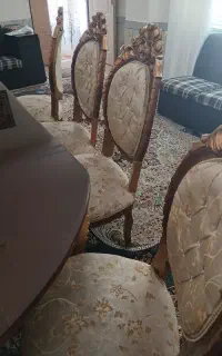 میز‌نهارخوری ۸نفره