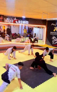 آموزش رشته ورزشی تکواندو باشگاه آرسام