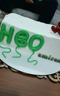 کیک و غذا