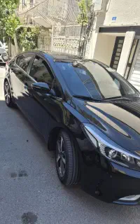 سراتو مشکی ۲۰۱۷