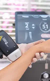 لیزر فول بادی 620 بوتاکس 850 پیرسینگ 300