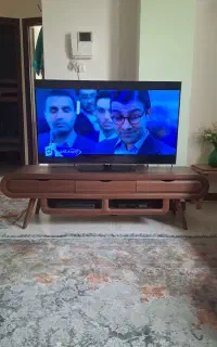 میز تلویزیون چوبی