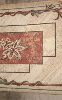 دوعدد پشتی سالم و تمیز بدون شکستگی و قابل شستشو