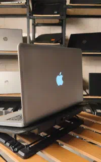 لپتاپ اپل سری پرو/باکلاس،شیک،قدرتمند