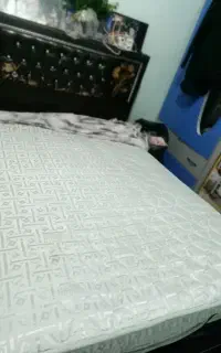 تشک 2نفره فنردار سالم وتمیز فروش فوری