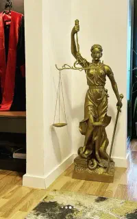 وکیل پایه یک دادگستری حقالوکاله ثابت در کلیه دعاوی
